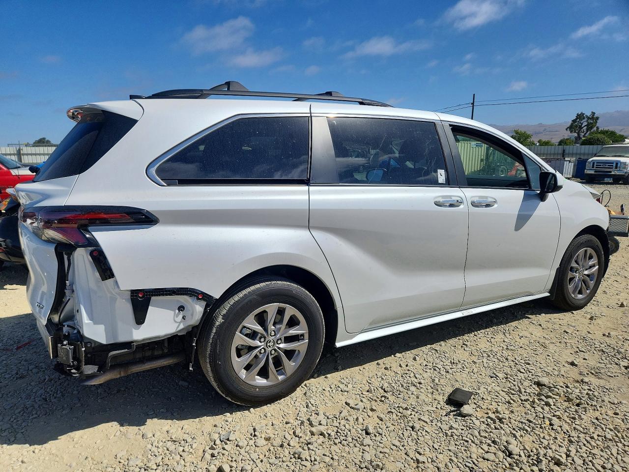 2026 TOYOTA SIENNA
