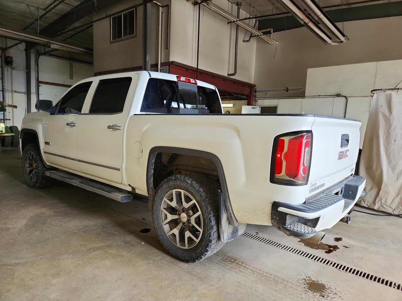 2016 GMC SIERRA