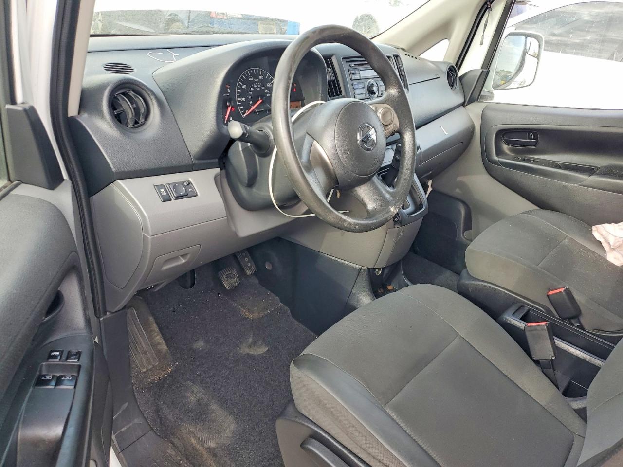 2014 NISSAN NV
