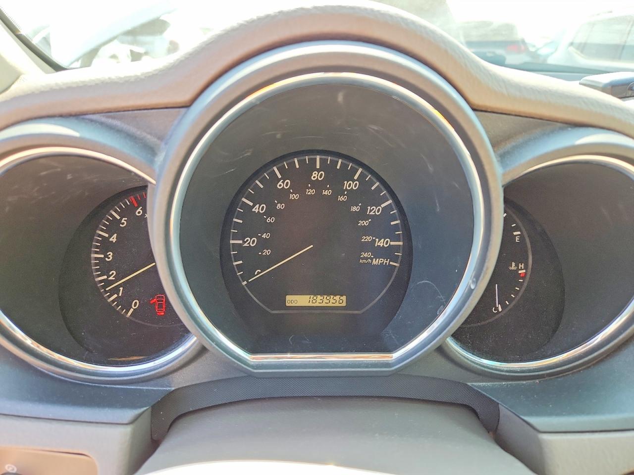 2005 LEXUS RX330