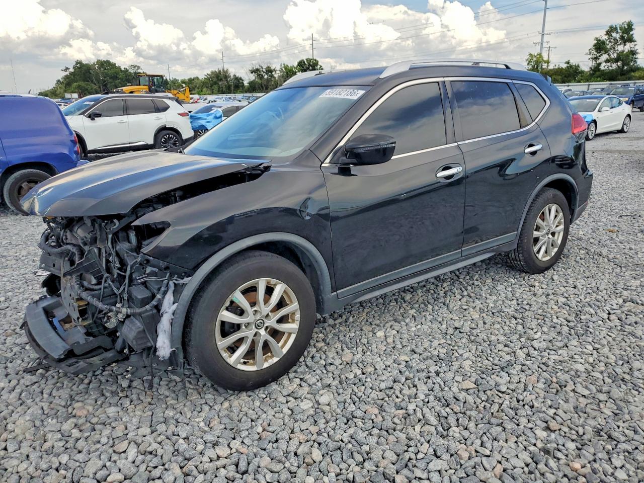2017 NISSAN ROGUE