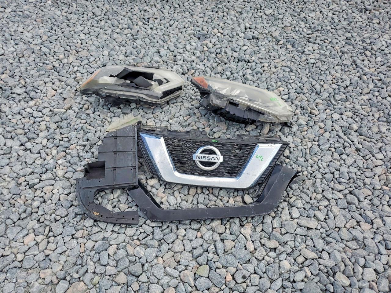 2017 NISSAN ROGUE