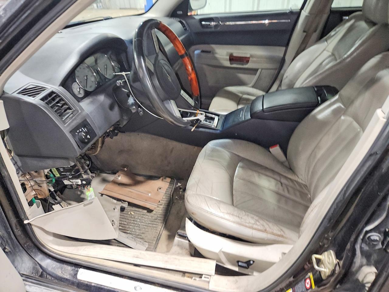 2006 CHRYSLER 300