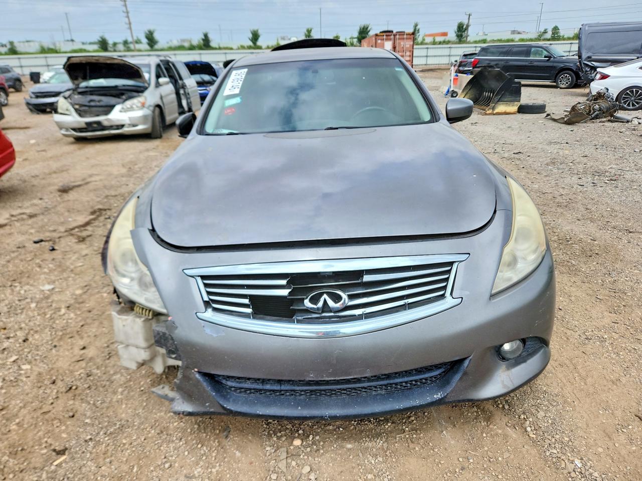 2013 INFINITI G37
