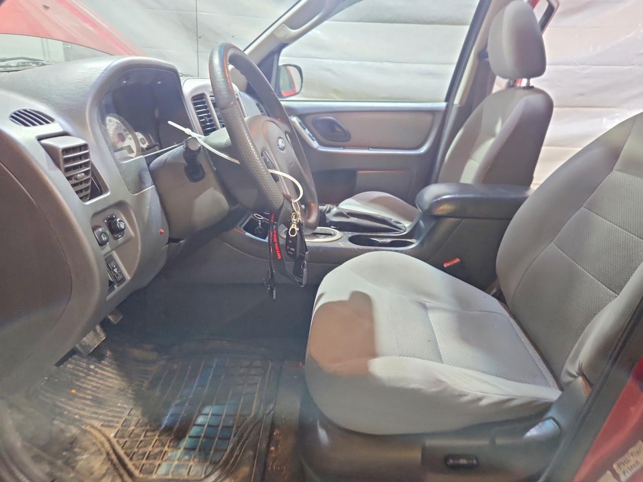 2007 FORD ESCAPE