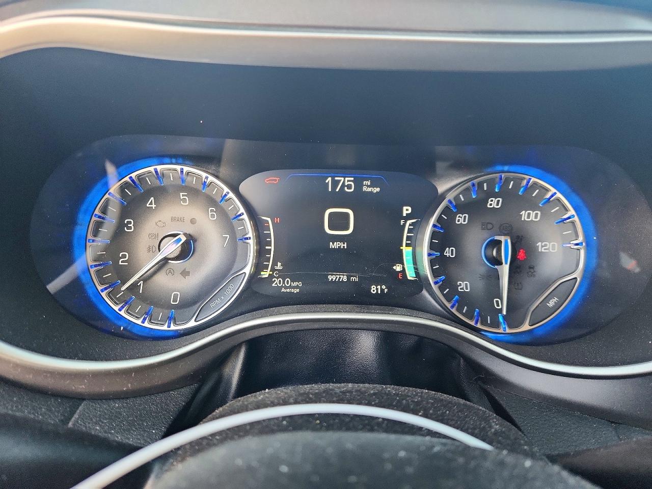 2022 CHRYSLER PACIFICA