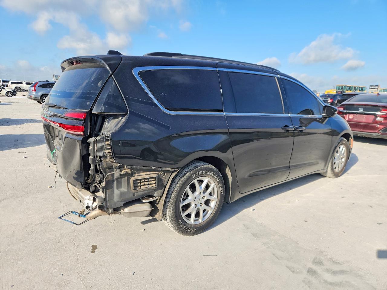 2022 CHRYSLER PACIFICA