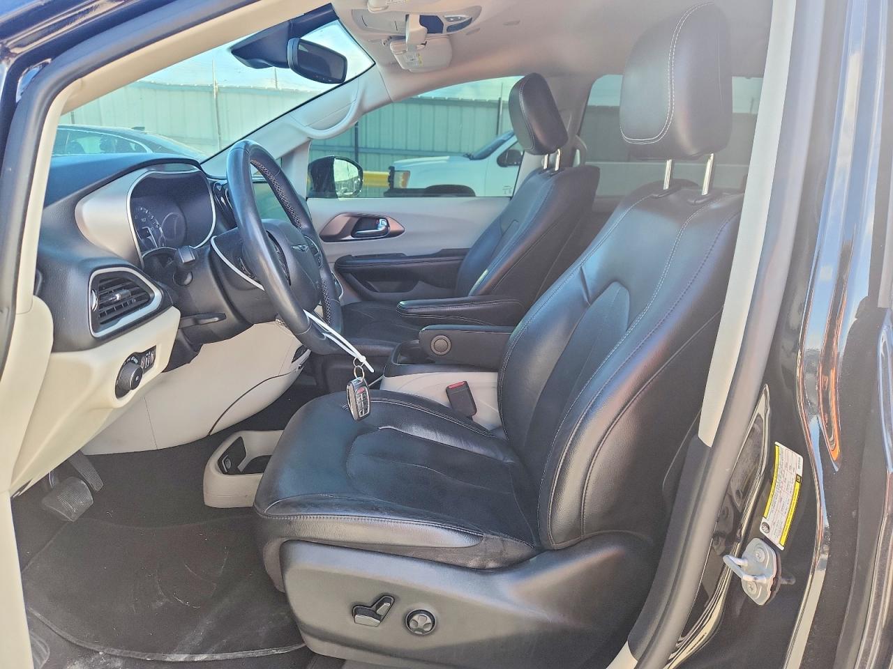 2022 CHRYSLER PACIFICA