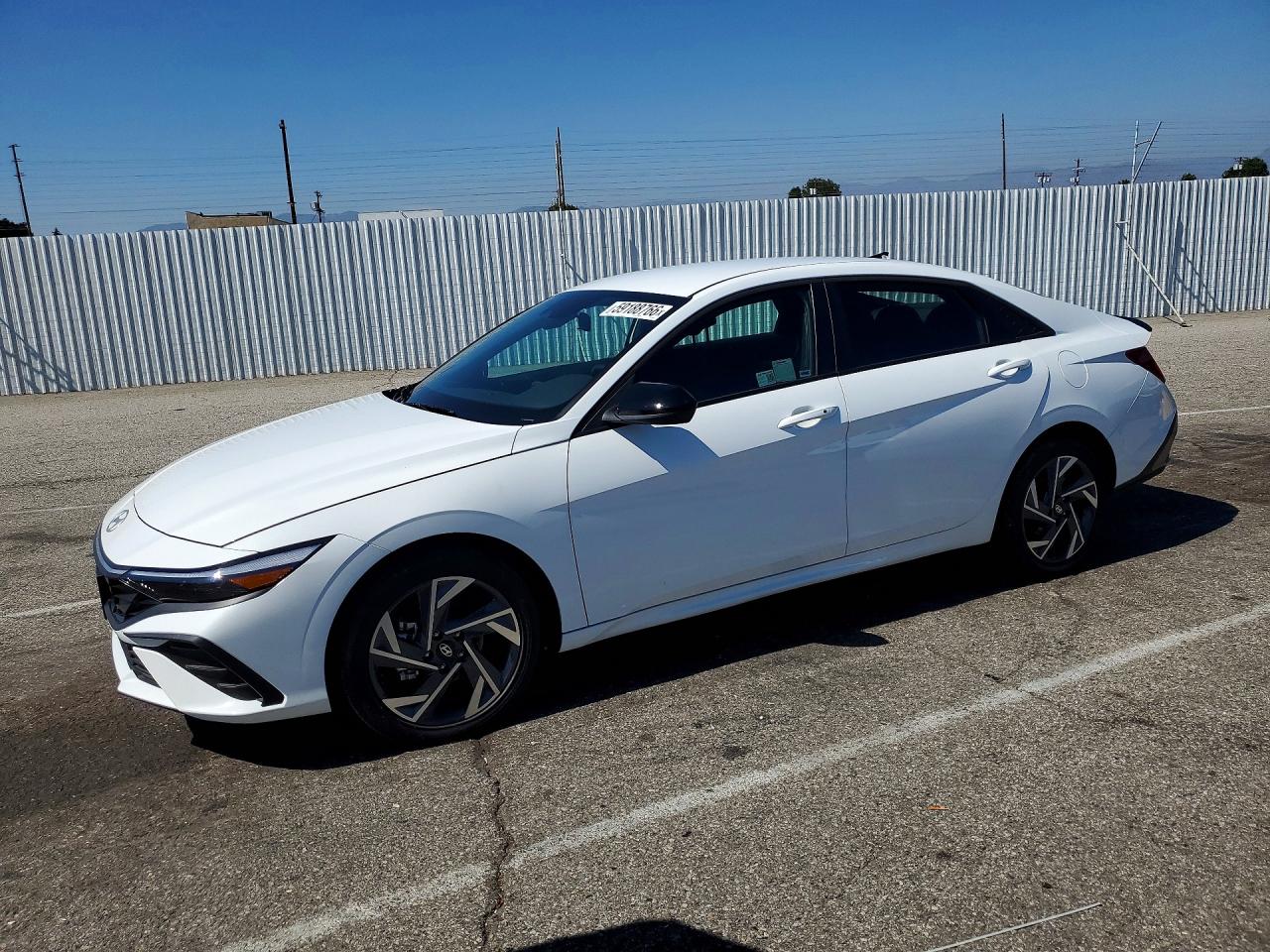 2025 HYUNDAI ELANTRA
