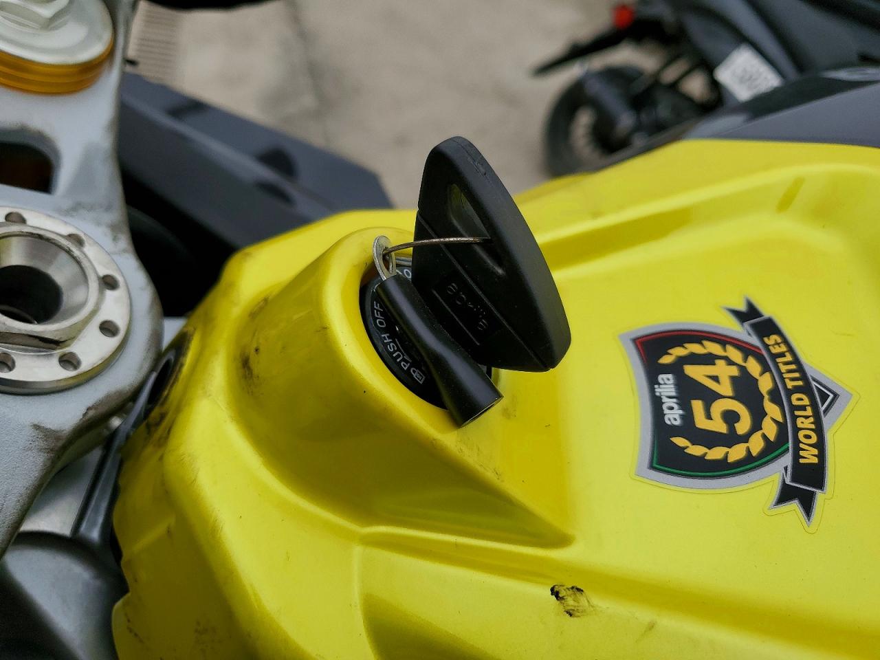 2026 APRILIA MOTORCYCLE