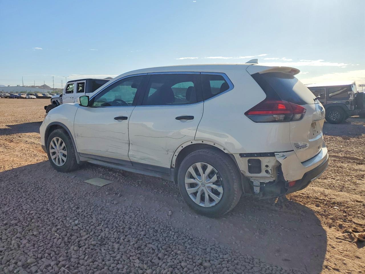 2017 NISSAN ROGUE