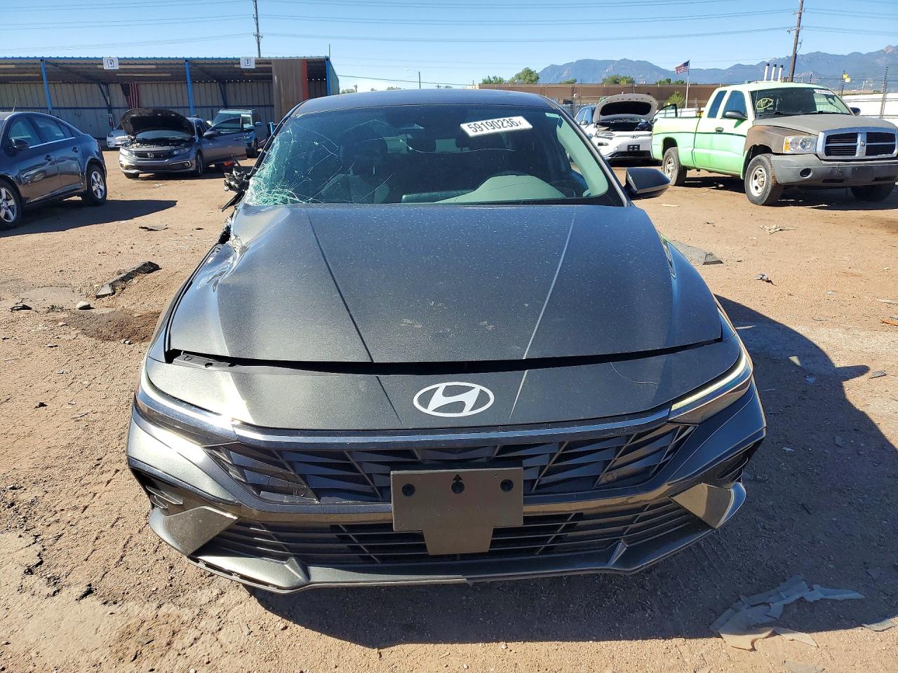 2024 HYUNDAI ELANTRA