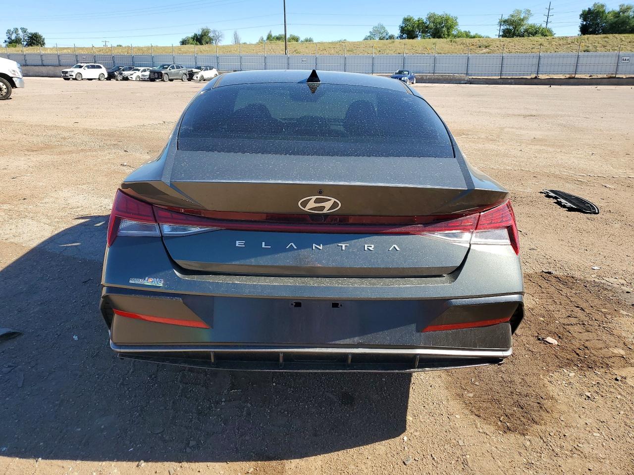2024 HYUNDAI ELANTRA