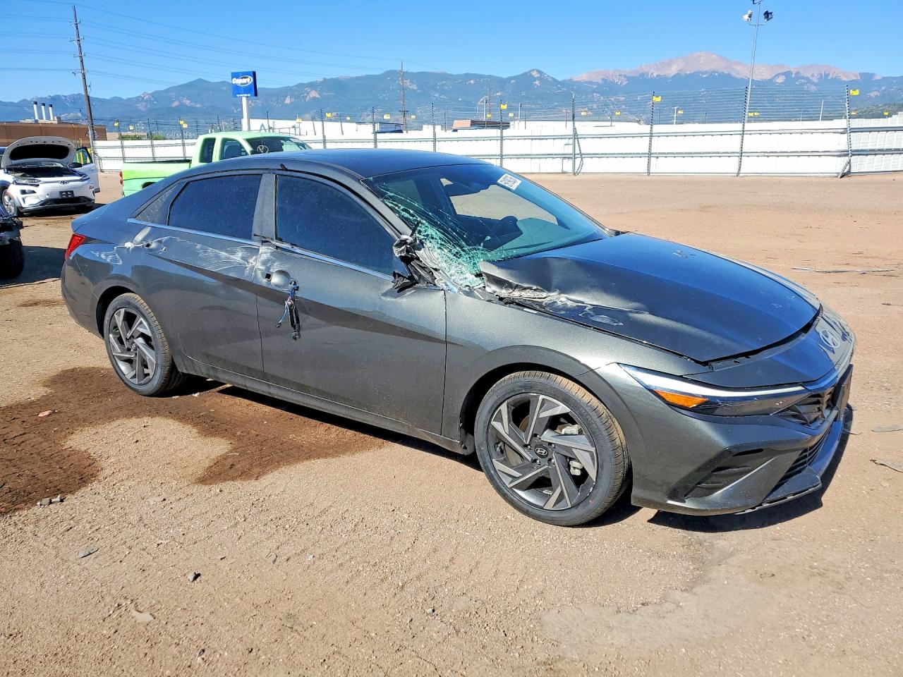 2024 HYUNDAI ELANTRA