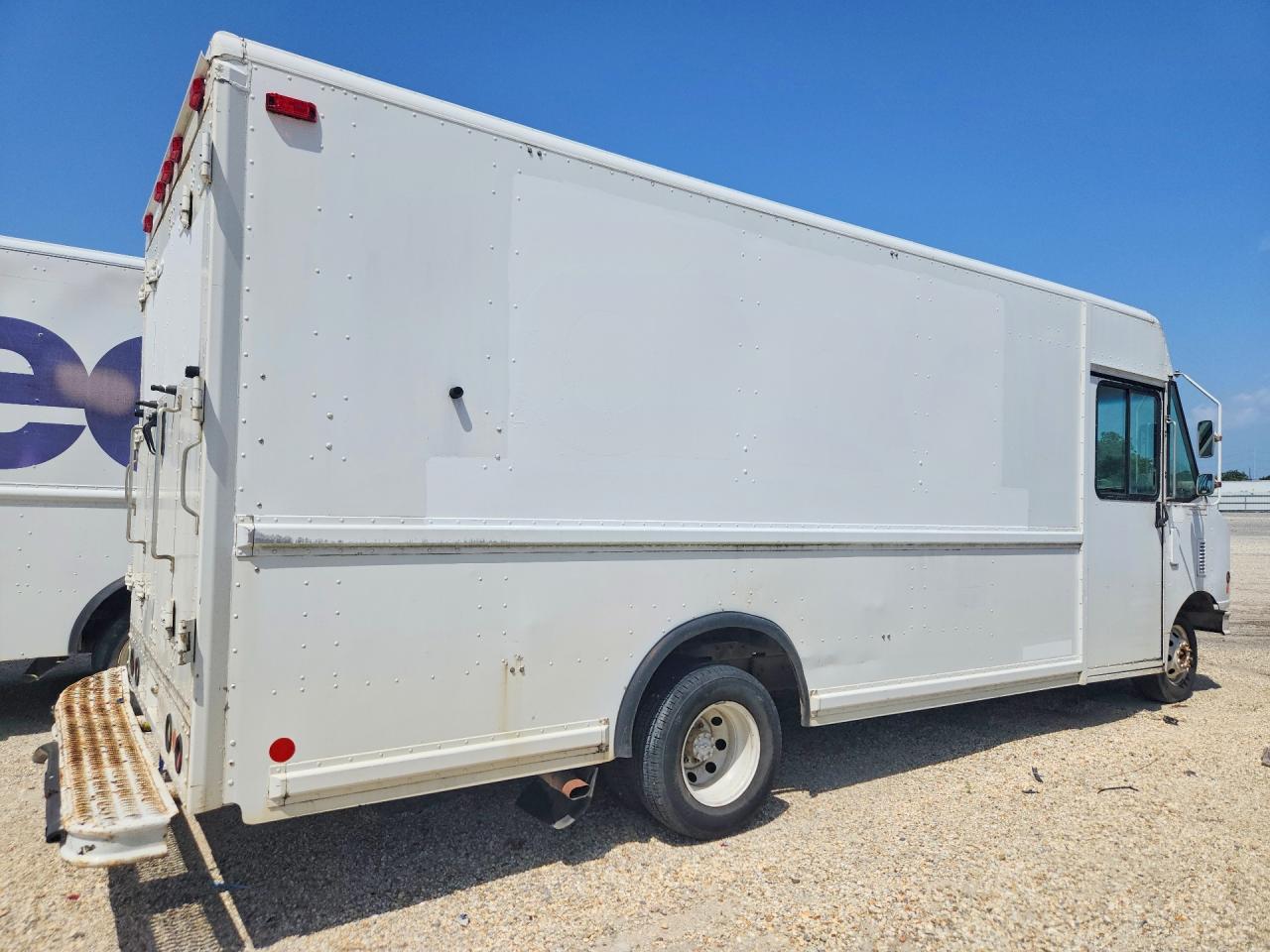 2003 FORD ECONOLINE