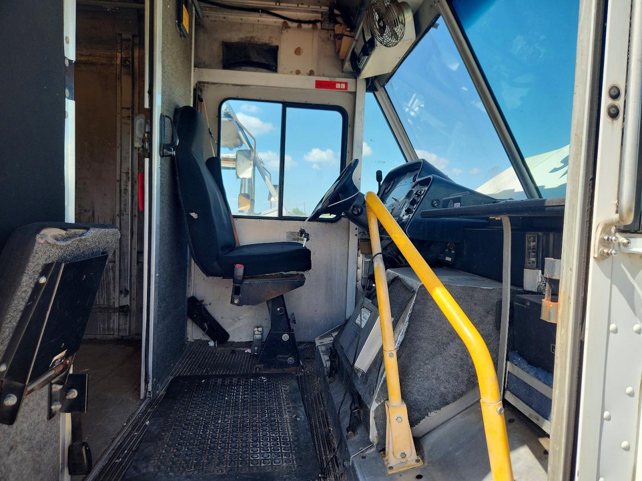 2003 FORD ECONOLINE
