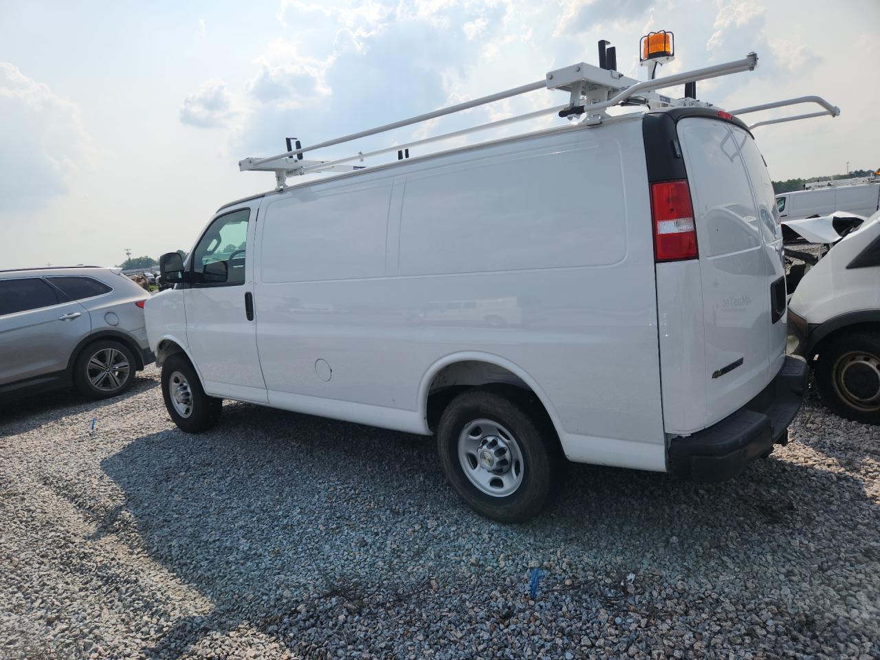 2025 CHEVROLET EXPRESS