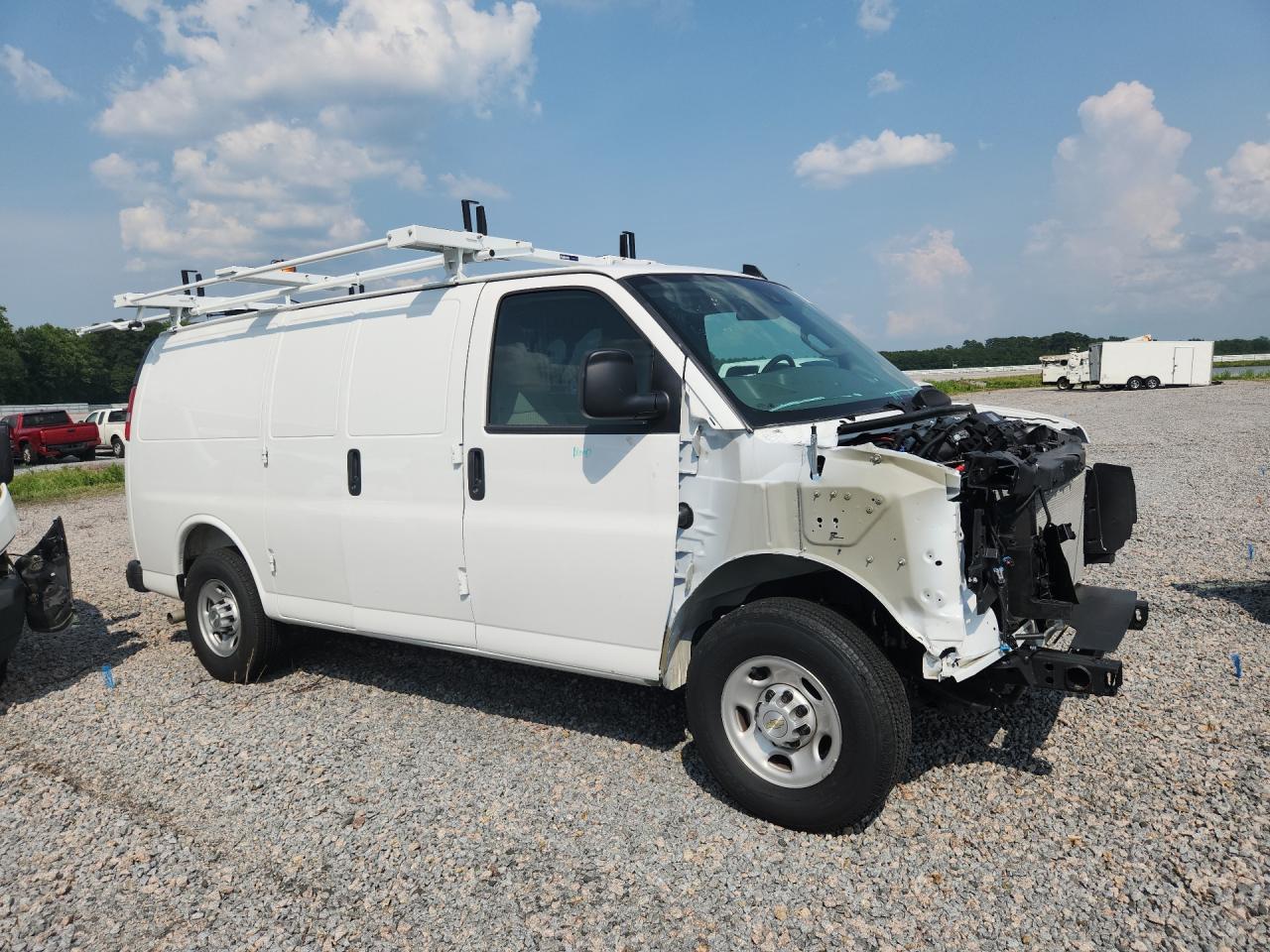 2025 CHEVROLET EXPRESS