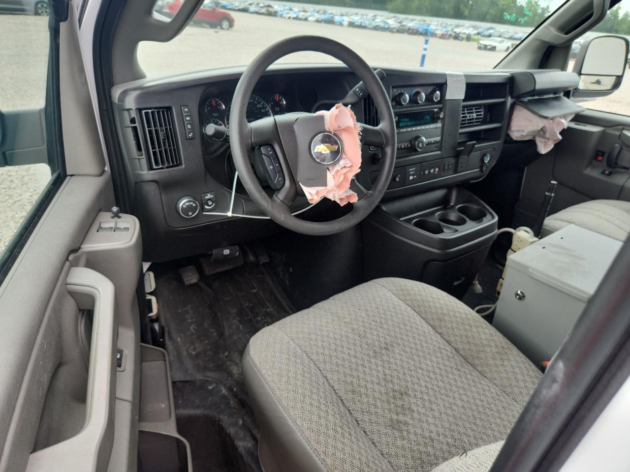 2025 CHEVROLET EXPRESS