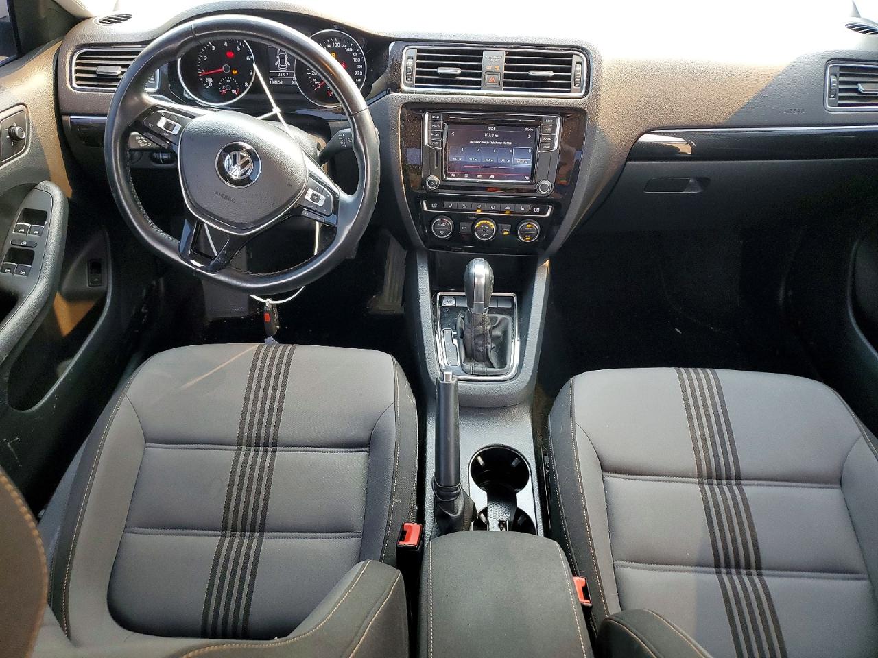 2017 VOLKSWAGEN JETTA