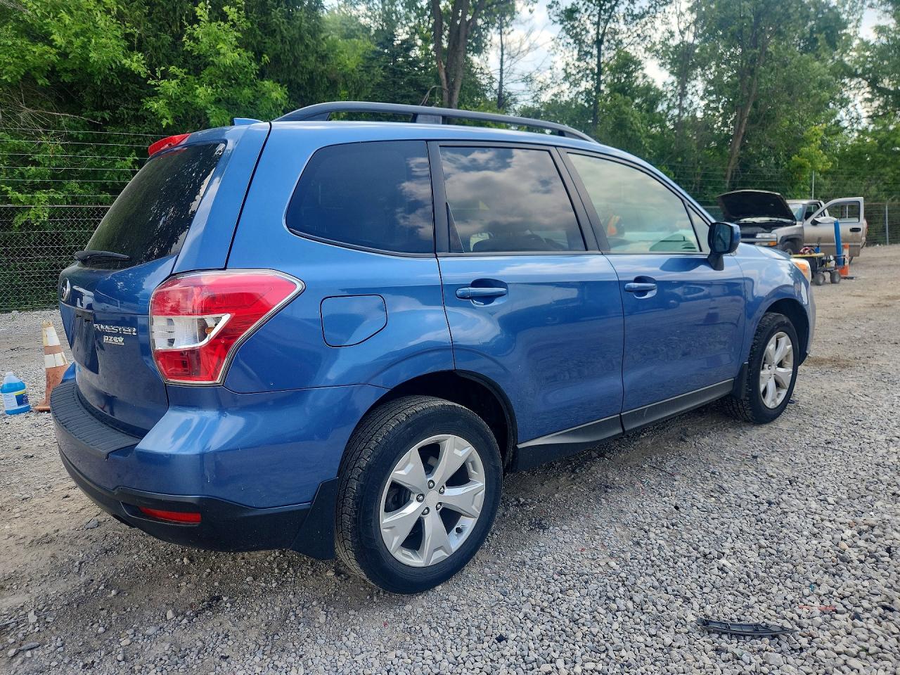 2016 SUBARU FORESTER