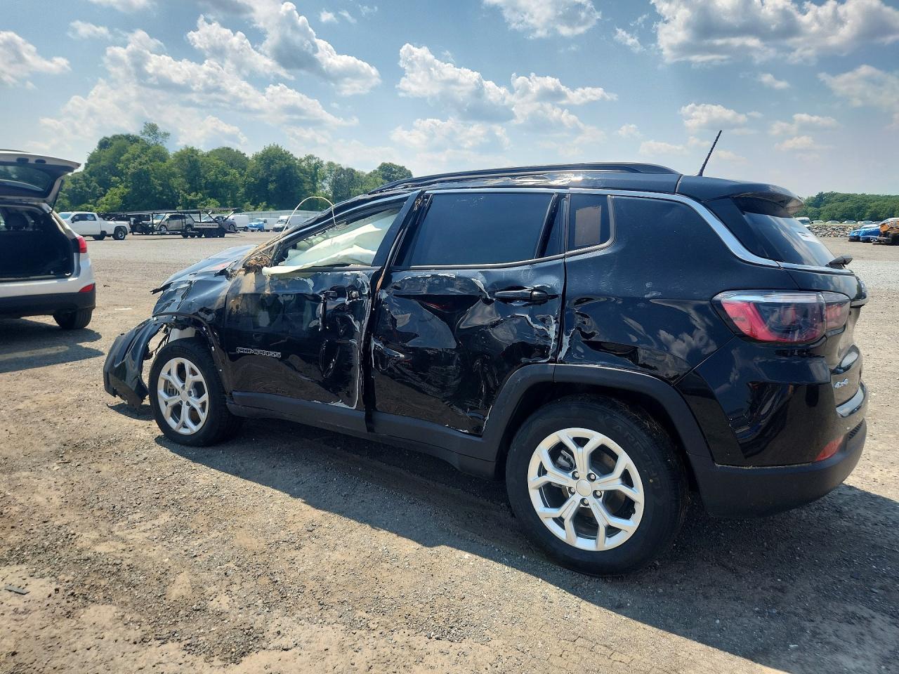 2024 JEEP COMPASS