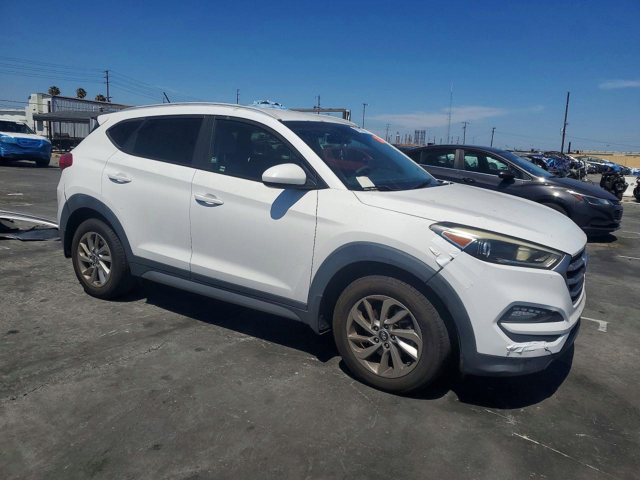 2017 HYUNDAI TUCSON