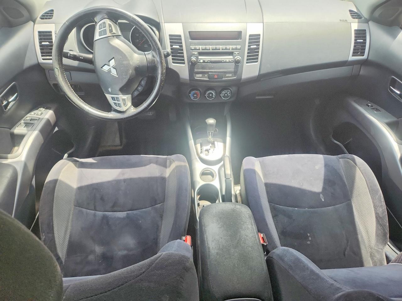 2011 MITSUBISHI OUTLANDER