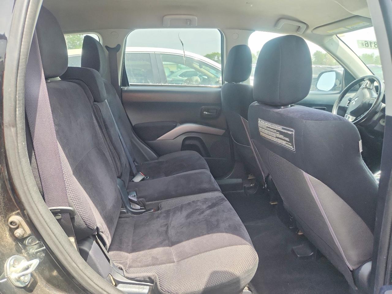 2011 MITSUBISHI OUTLANDER