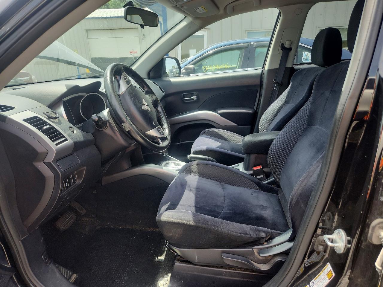 2011 MITSUBISHI OUTLANDER