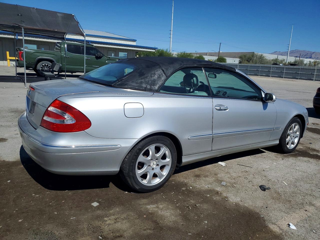 2004 MERCEDES-BENZ CLK-CLASS