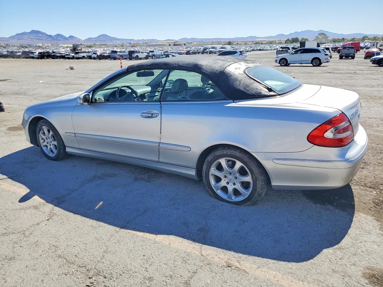 2004 MERCEDES-BENZ CLK-CLASS