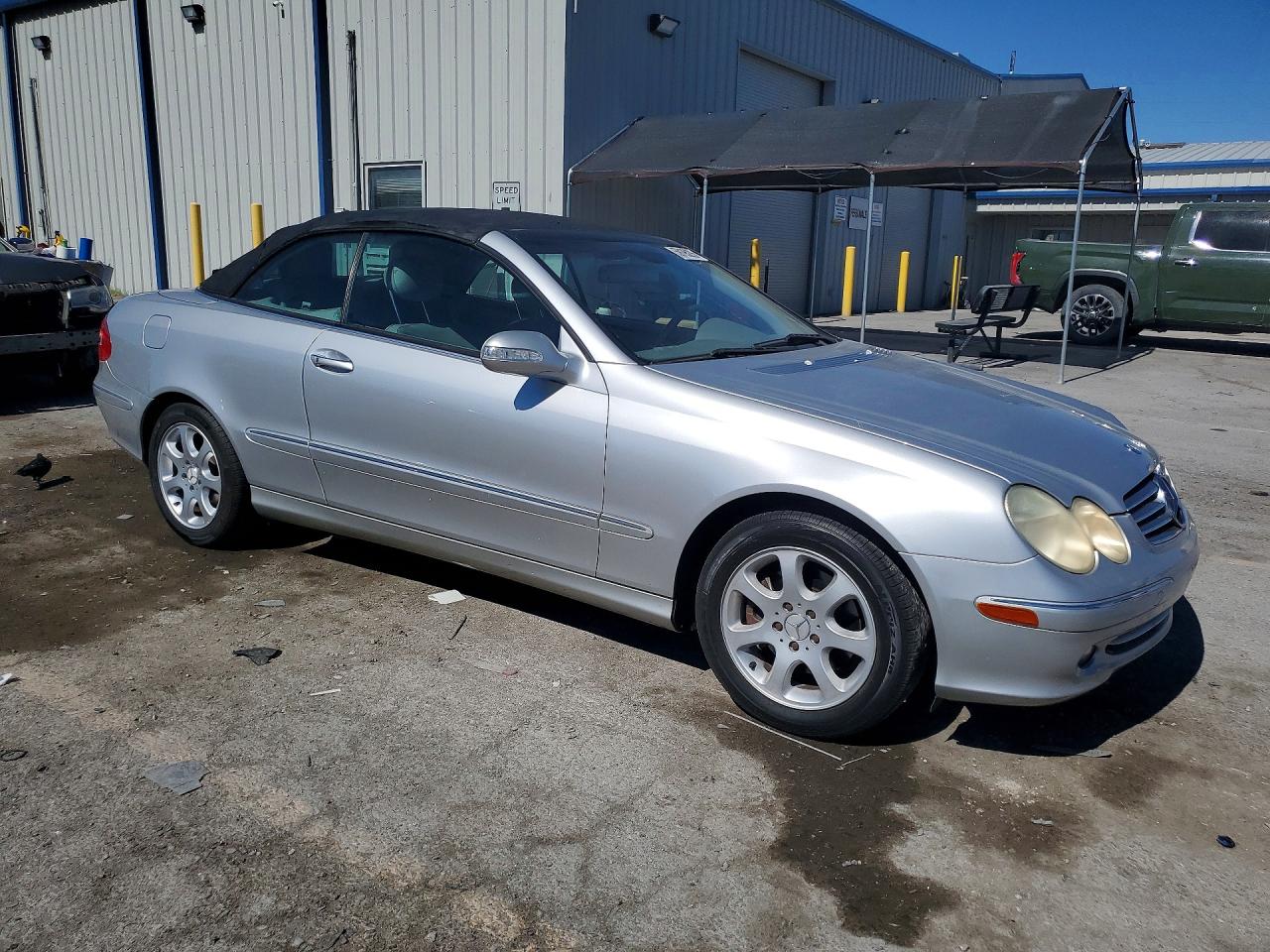 2004 MERCEDES-BENZ CLK-CLASS