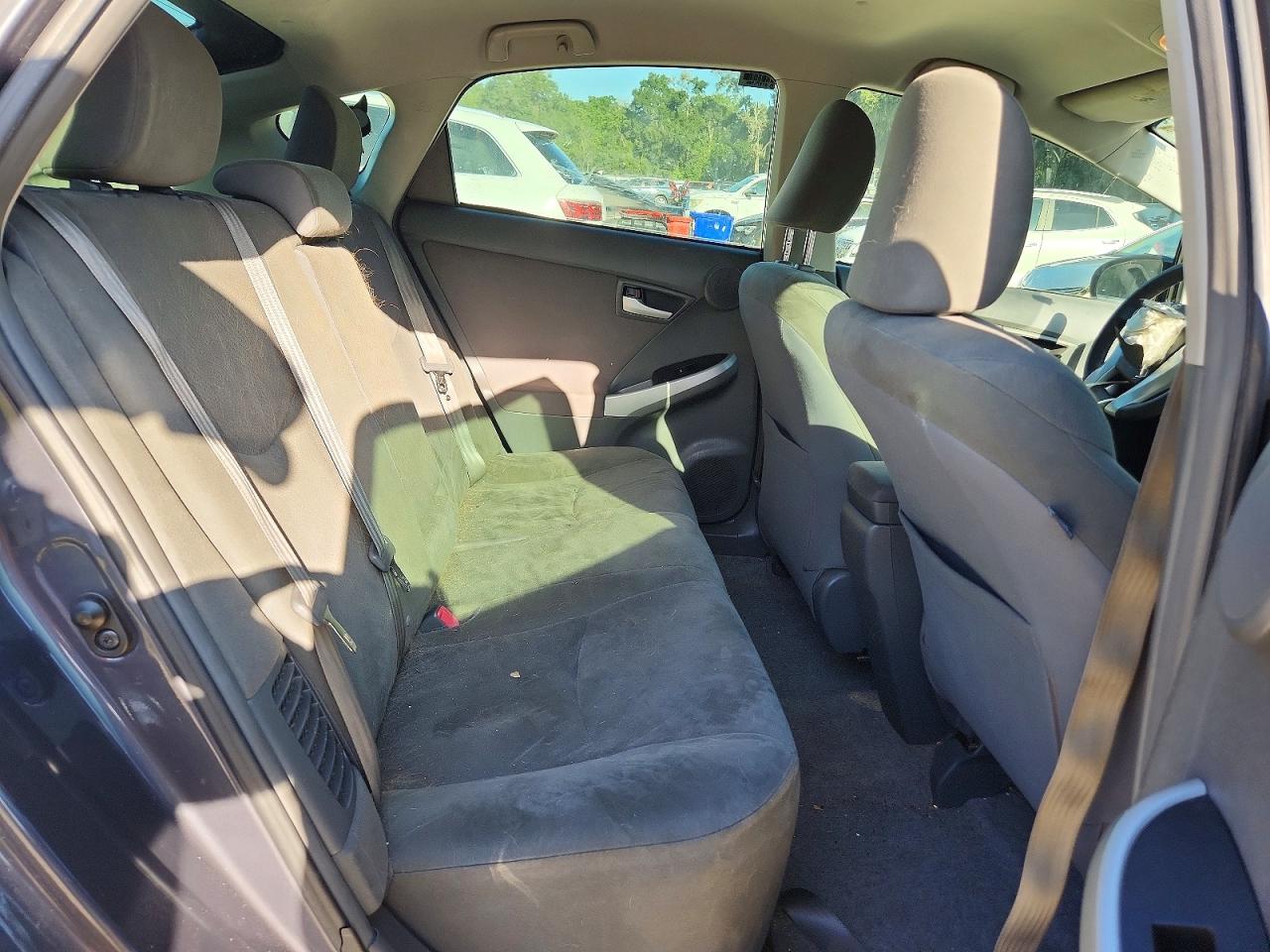 2011 TOYOTA PRIUS