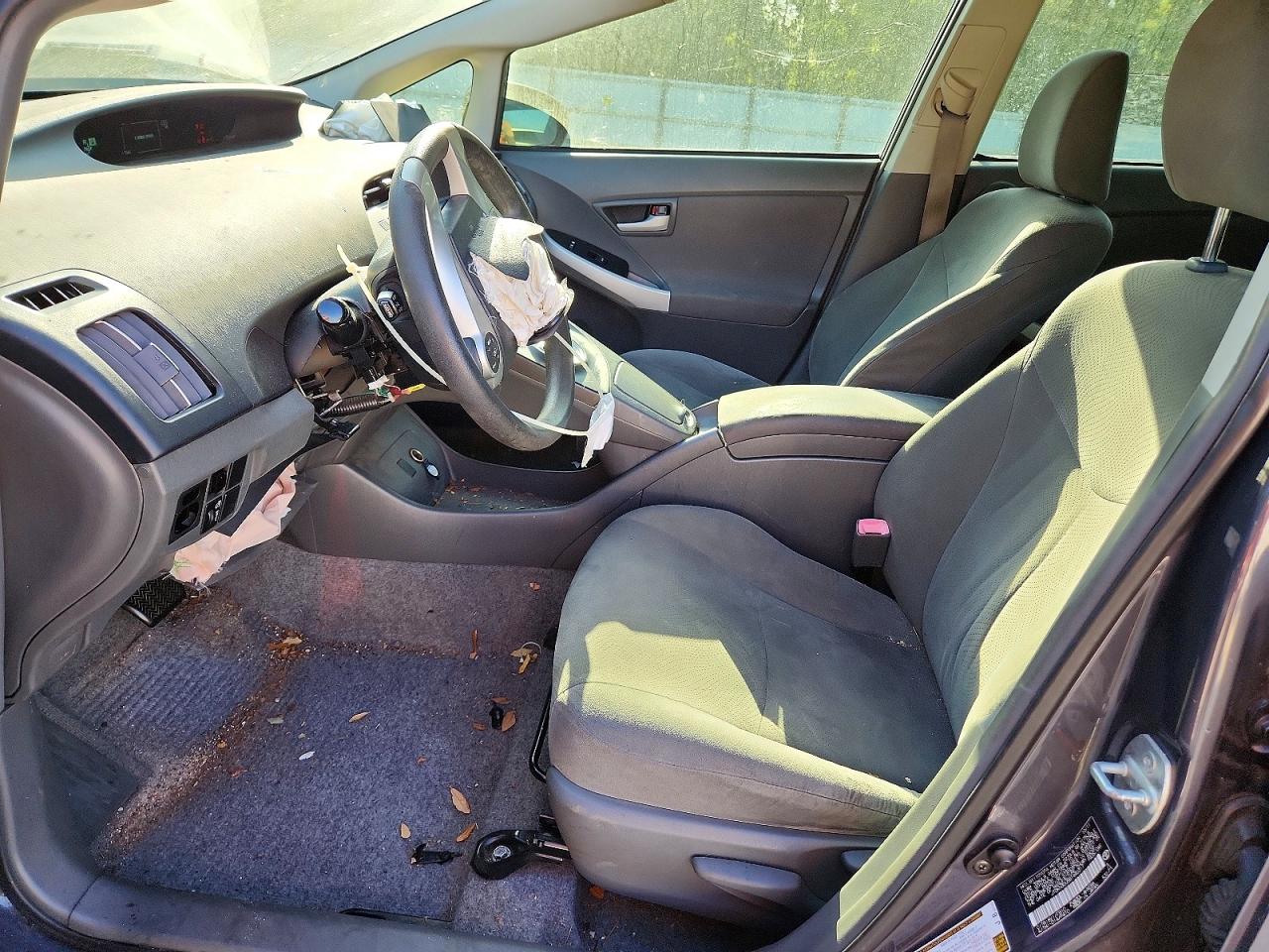 2011 TOYOTA PRIUS