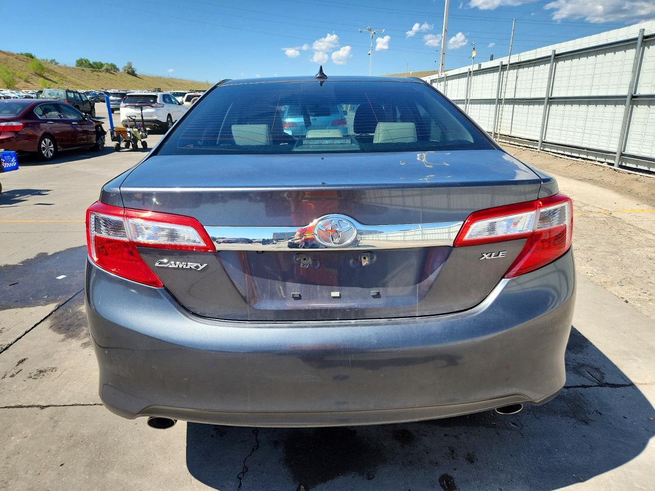 2014 TOYOTA CAMRY
