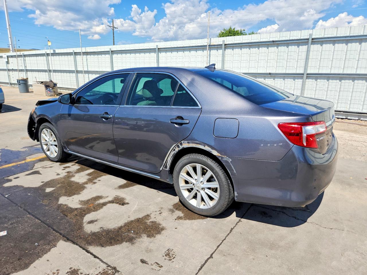 2014 TOYOTA CAMRY