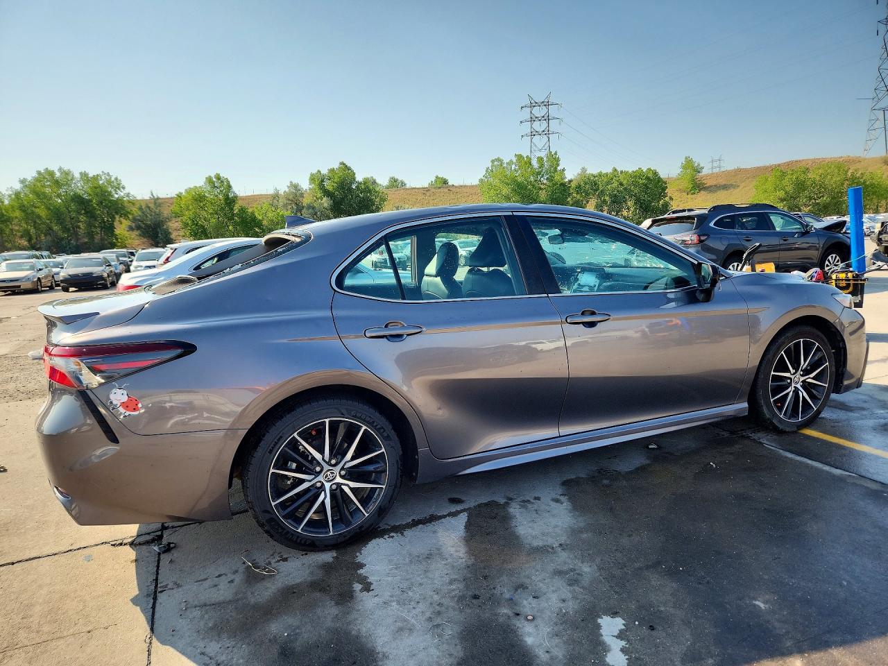 2022 TOYOTA CAMRY