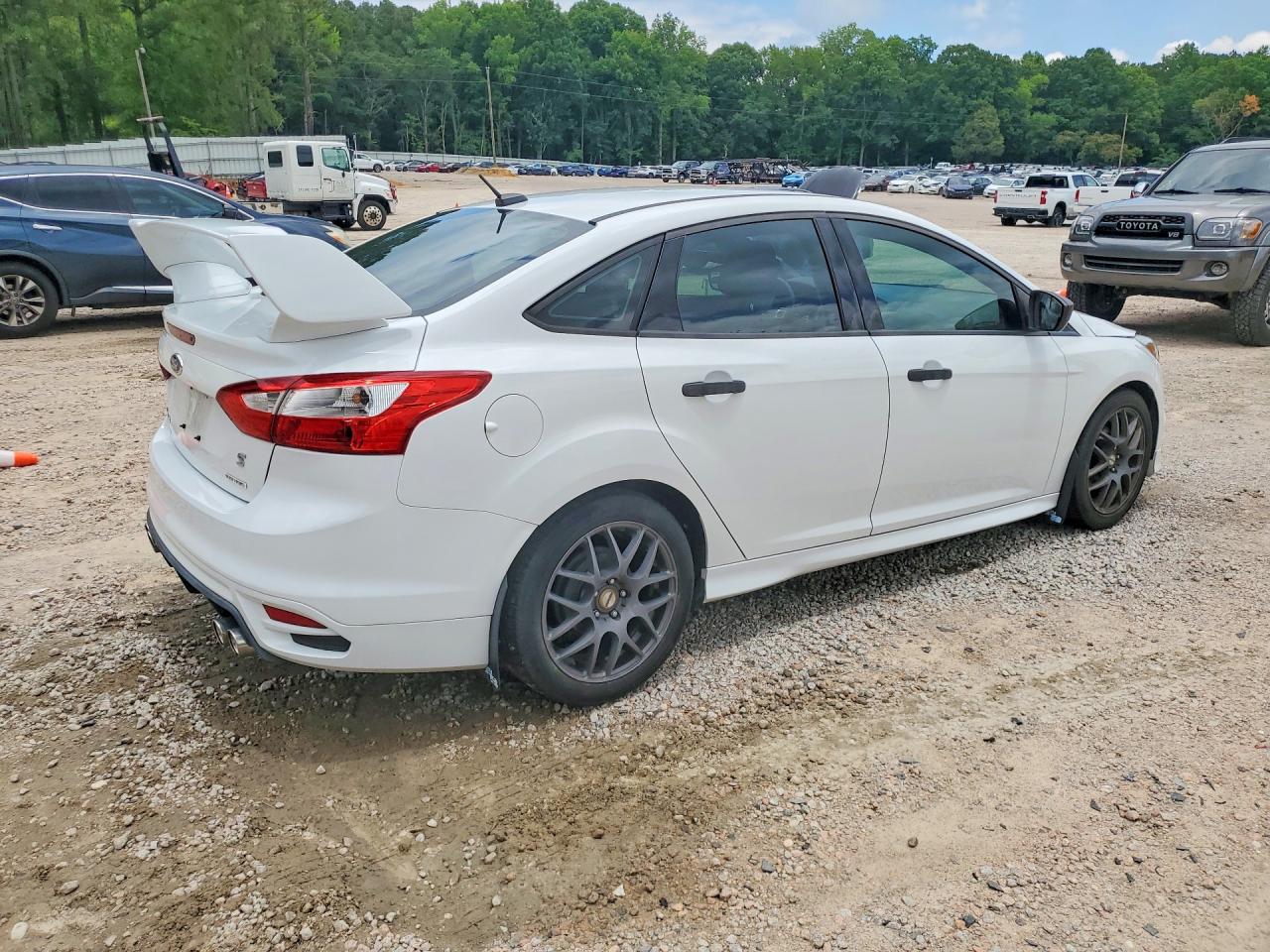 2013 FORD FOCUS