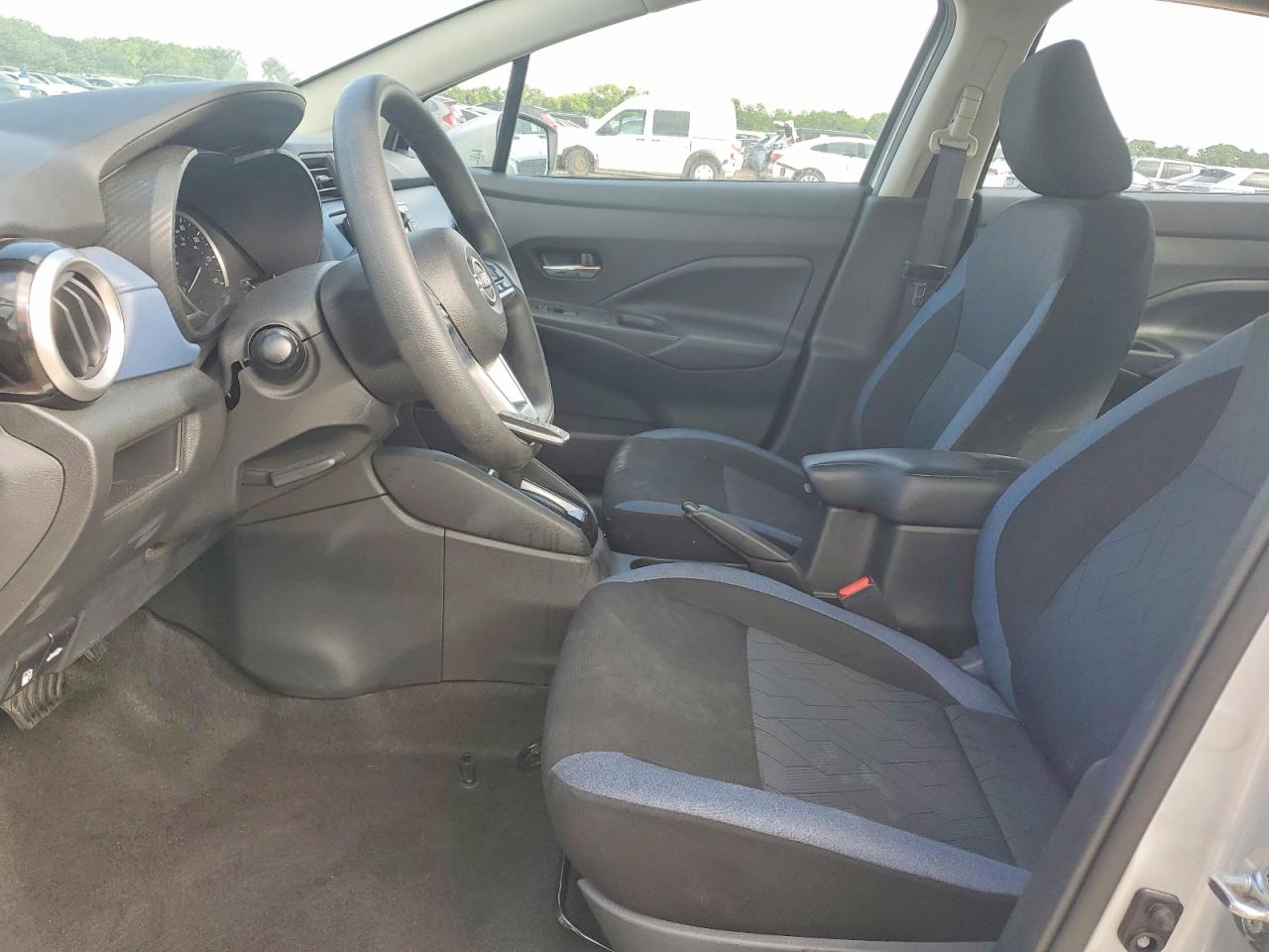 2025 NISSAN VERSA