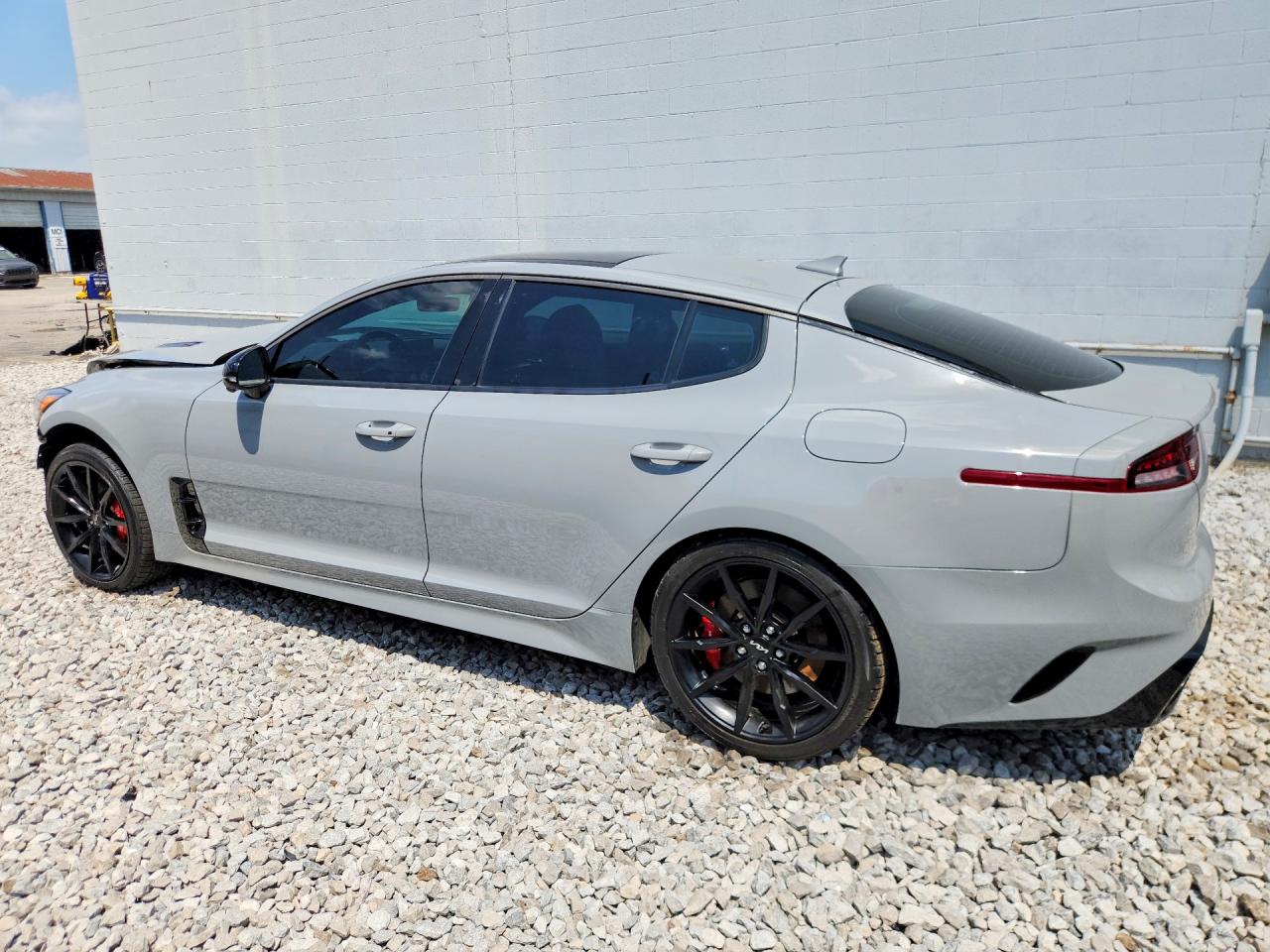 2023 KIA STINGER