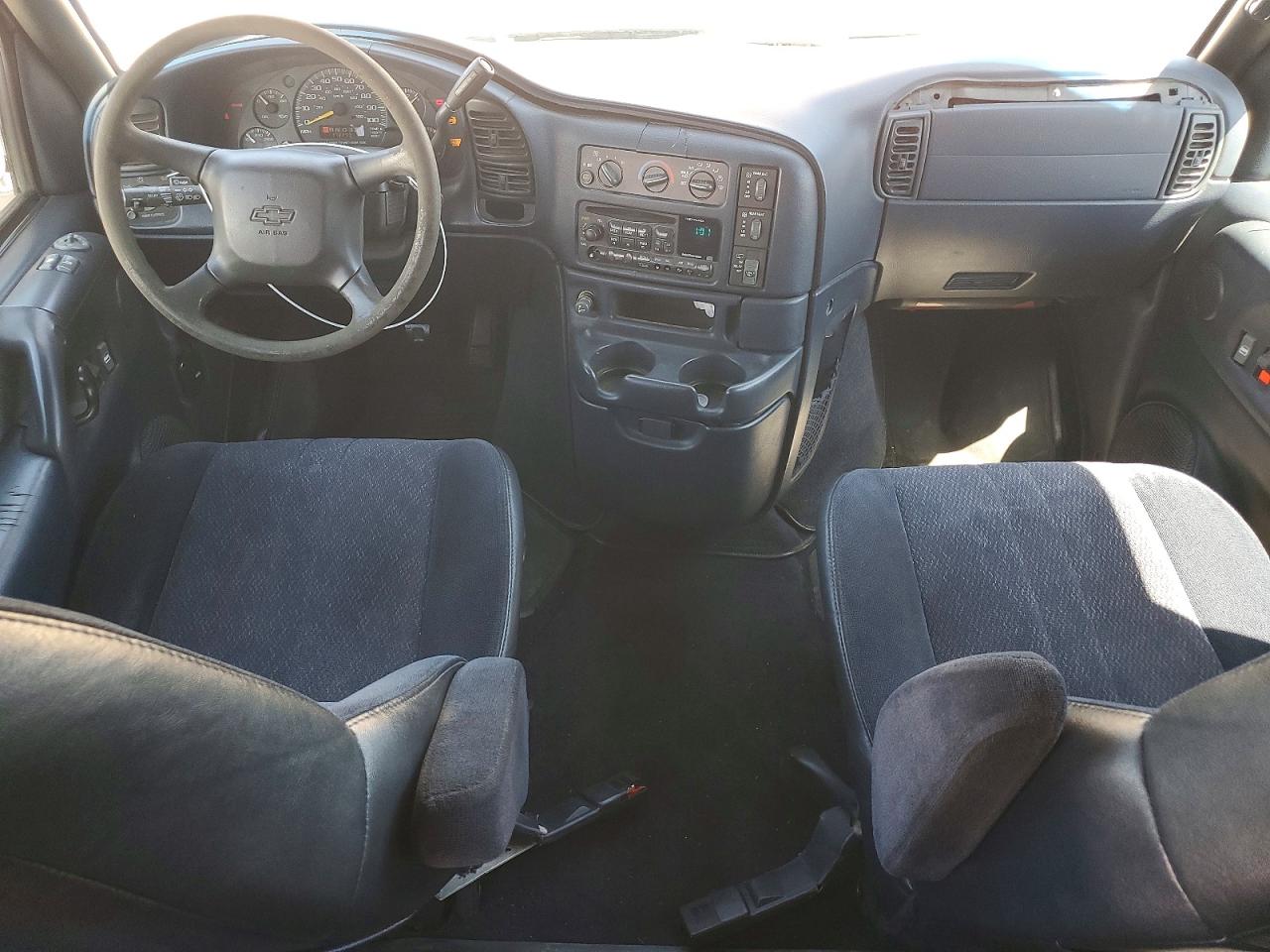 2000 CHEVROLET ASTRO