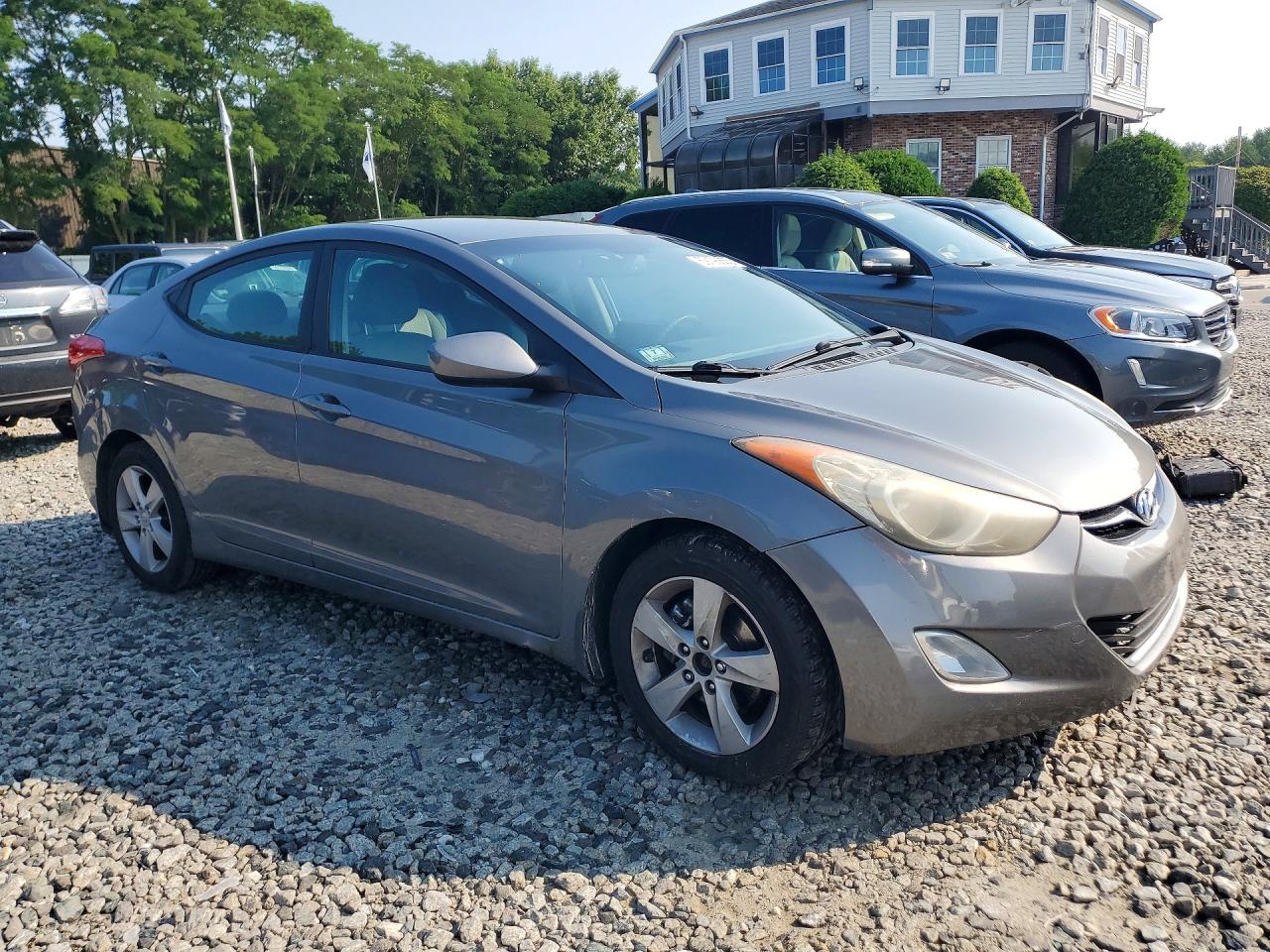 2012 HYUNDAI ELANTRA