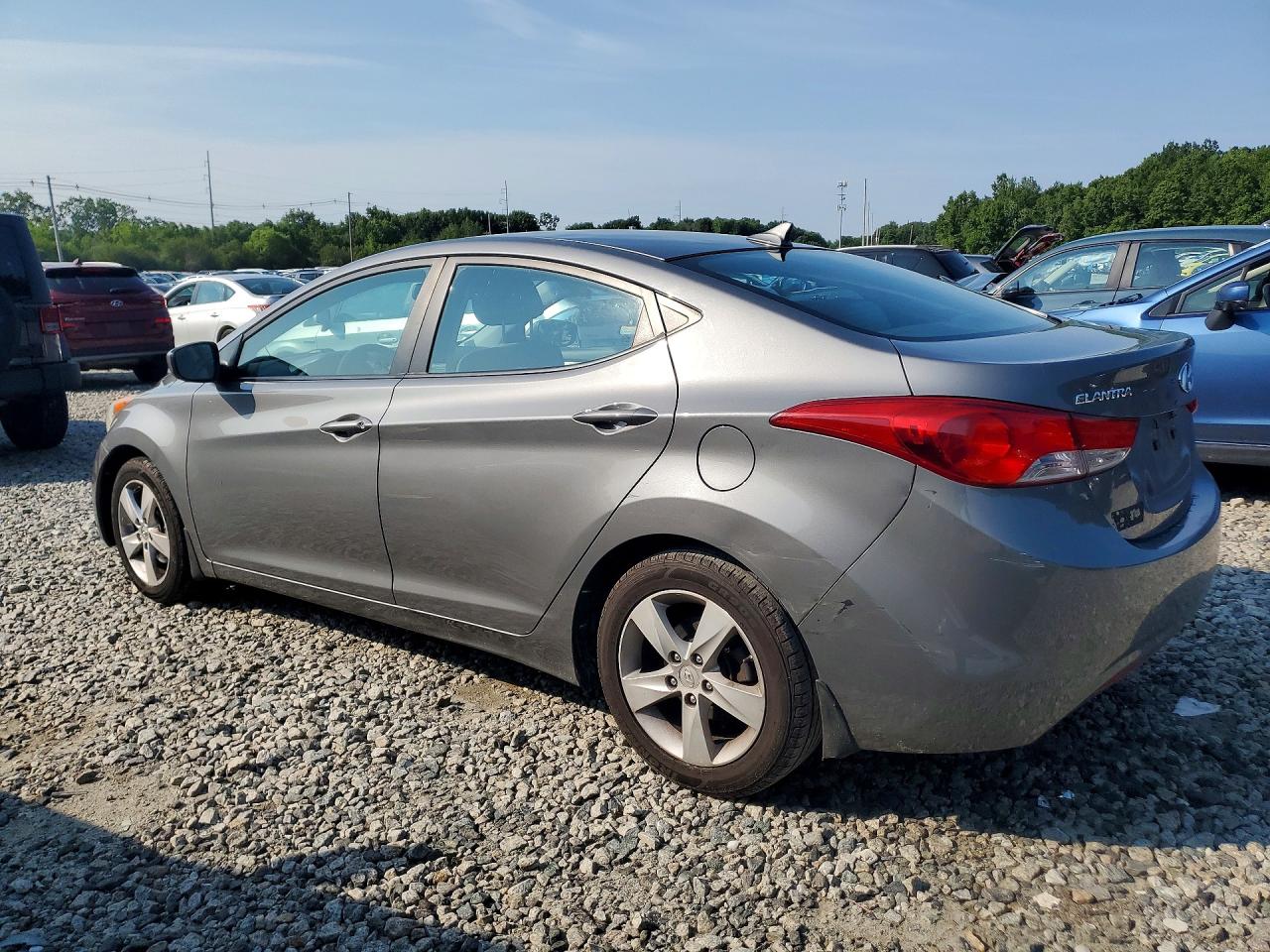 2012 HYUNDAI ELANTRA