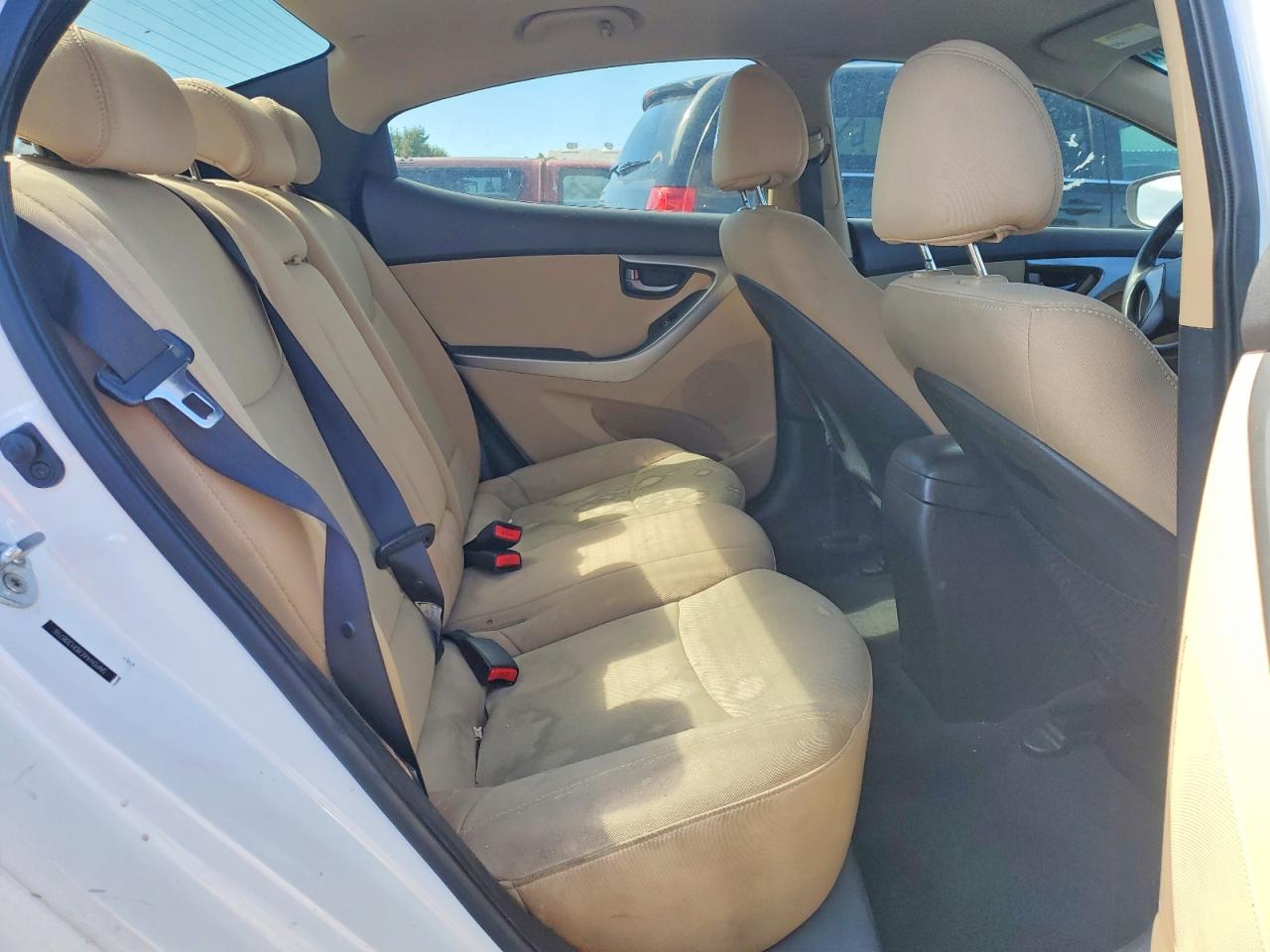 2013 HYUNDAI ELANTRA
