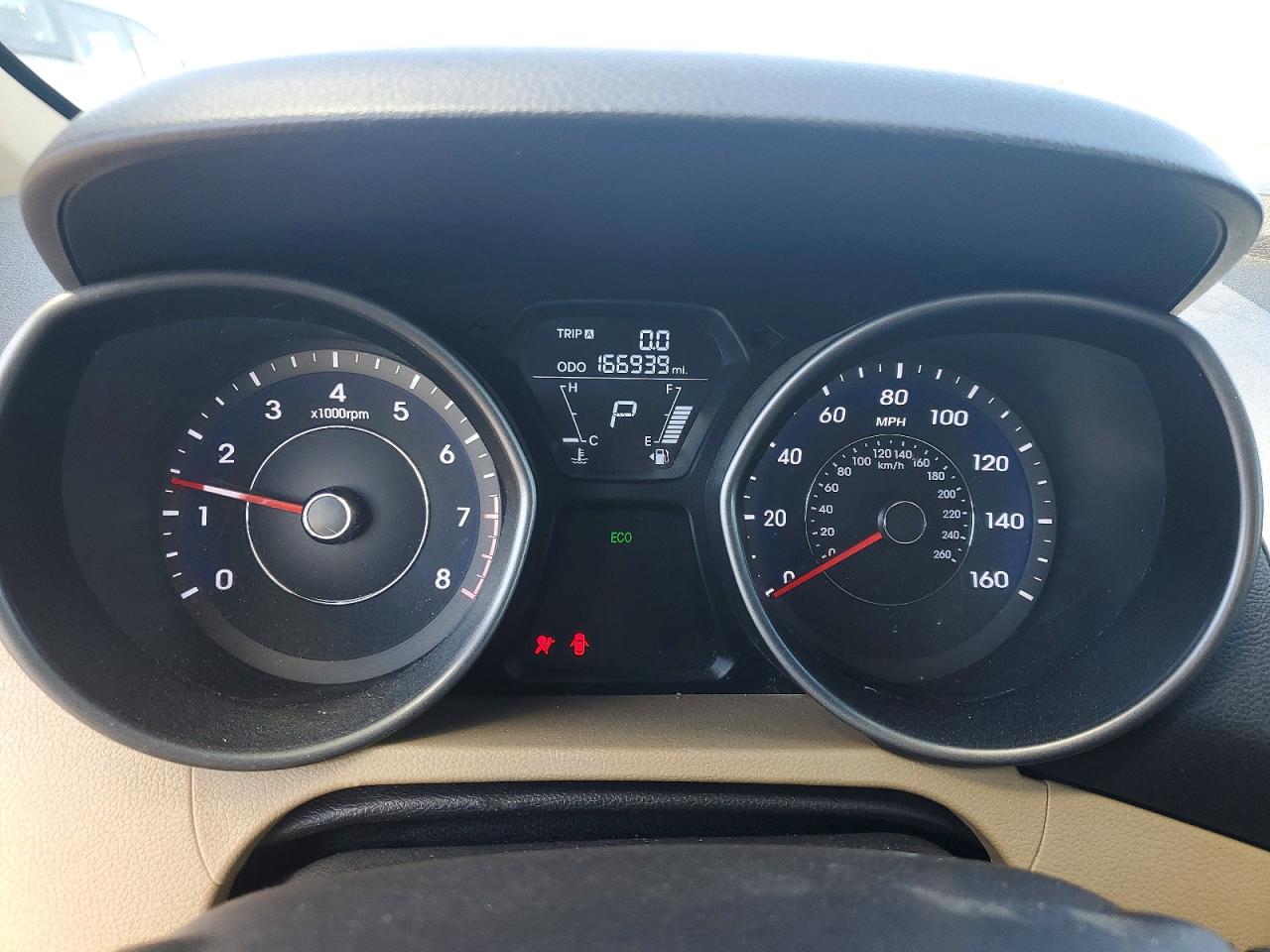 2013 HYUNDAI ELANTRA