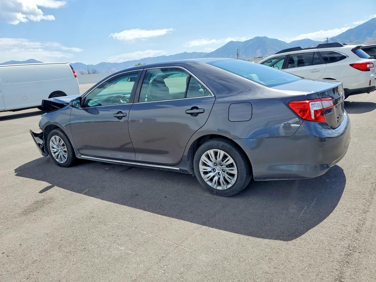 2013 TOYOTA CAMRY
