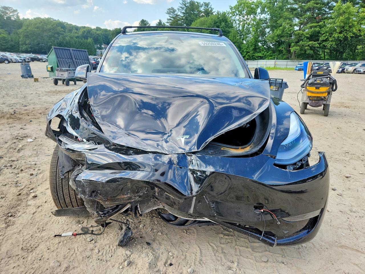 2024 TESLA MODEL Y