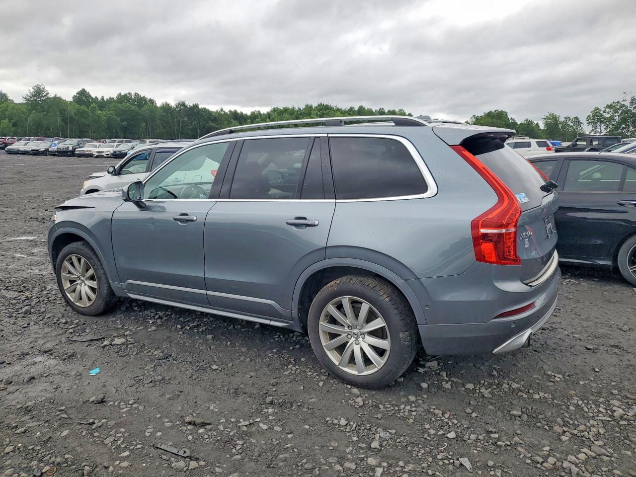 2018 VOLVO XC90