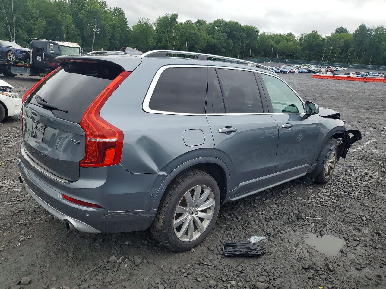 2018 VOLVO XC90